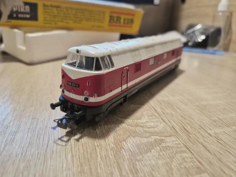 Модель piko тепловоз br118 4
