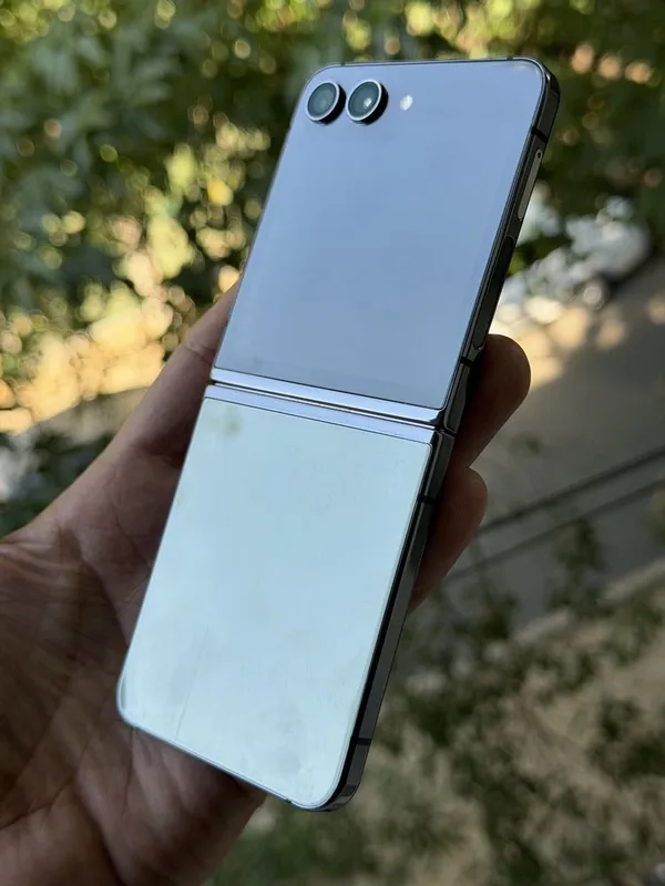Samsung Zflip 5 Идеальное состояние 256 GB 1 Samsung Zflip 5 Идеальное состояние 256 GB 1