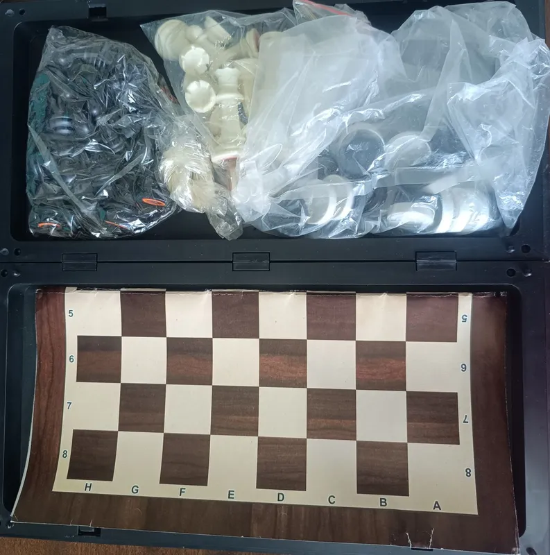 Шахматы шашки два в одном