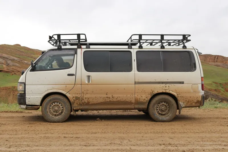 Toyota hiace 1997 4