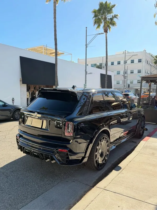 Rolls Royce Cullinan Mansory — фото 1