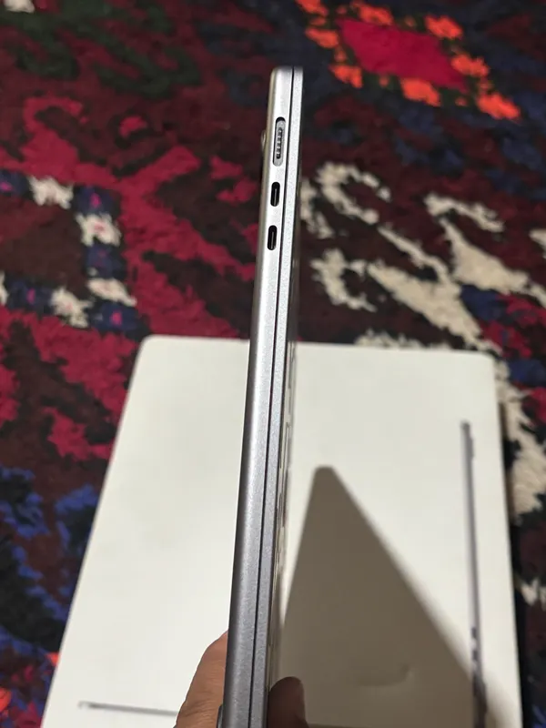 Apple MacBook Air M2 15″ (2023) 6