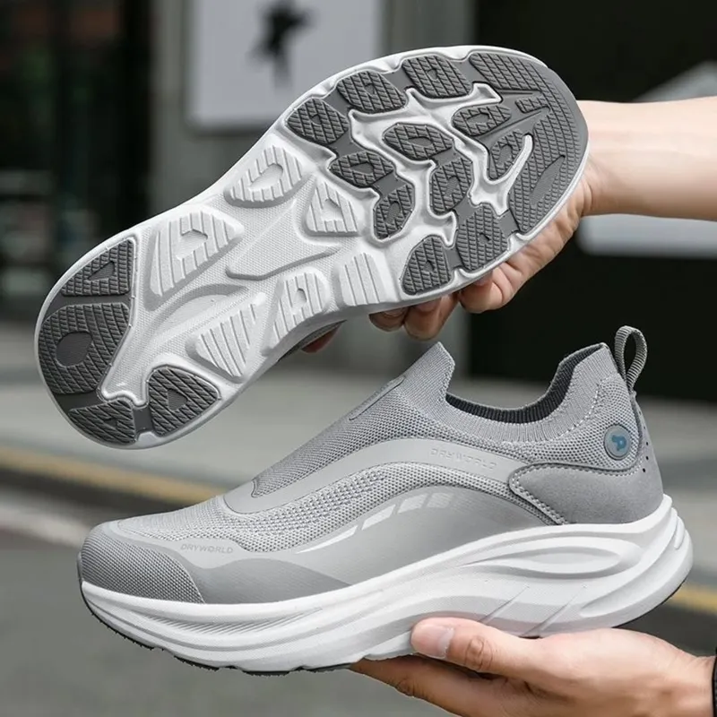 SKECHERS New Collection — фото 1