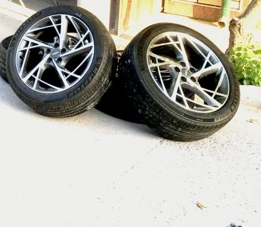 Genesis G90 20R Diska Michelin balon bilan. Diska odelnayam sotiladi — фото 1