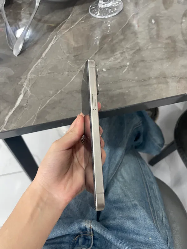 Iphone 15 pro max 2