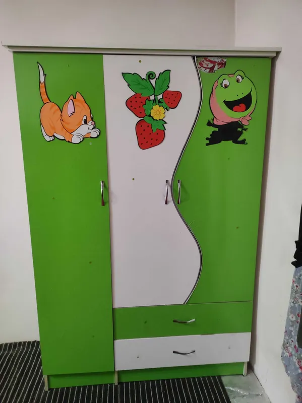 Срочно продается детский Шкаф и кровать