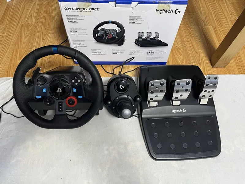 G29 driving force (playstation,logitech)