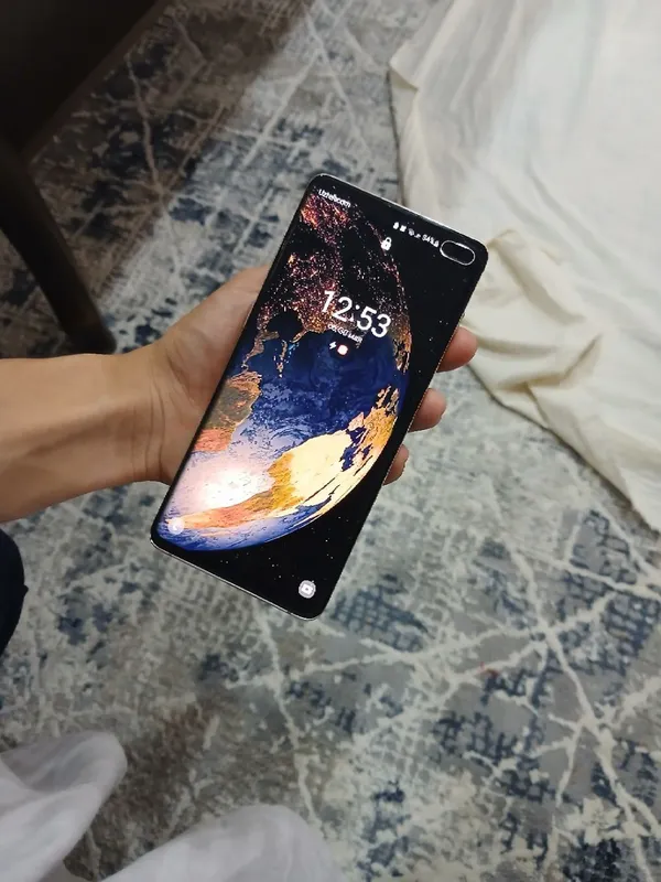 samsung S10+ 2 samsung S10+ 2