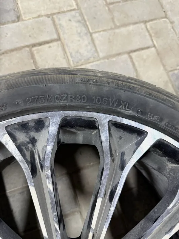 Intertrac 275/40/R20 diska ideal aybi yoq turib chang bob ketkan 3 Intertrac 275/40/R20 diska ideal aybi yoq turib chang bob ketkan 3