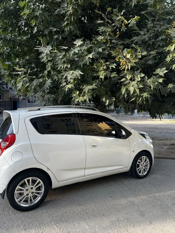 Spark 2012 chevrolet 4 Spark 2012 chevrolet 4