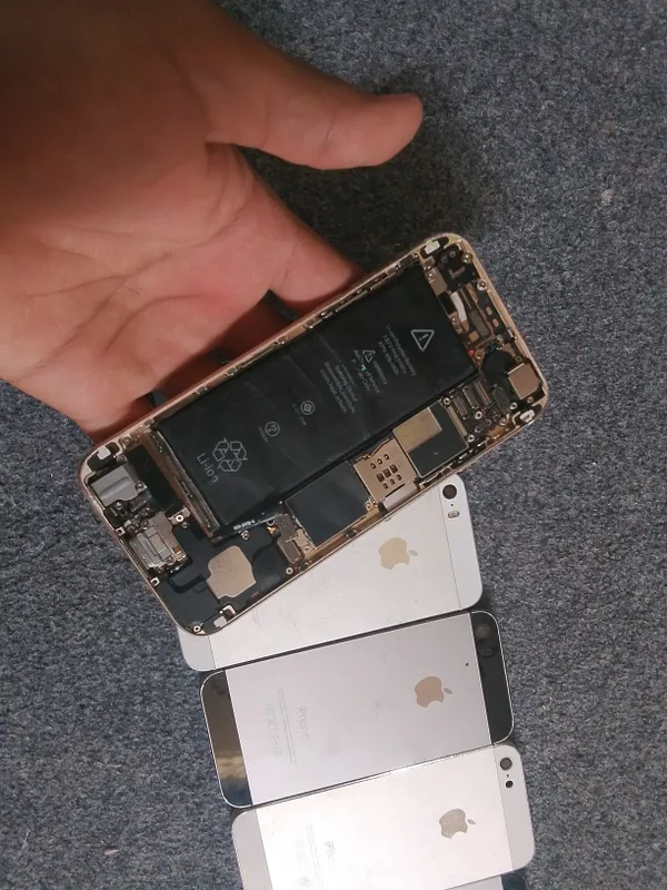 Zapchasga telfon va koʻrpuslar 3 Zapchasga telfon va koʻrpuslar 3