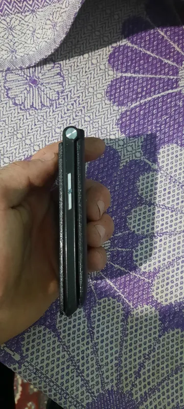 Novey telefon sotiladi raskaladoshka 2 Novey telefon sotiladi raskaladoshka 2