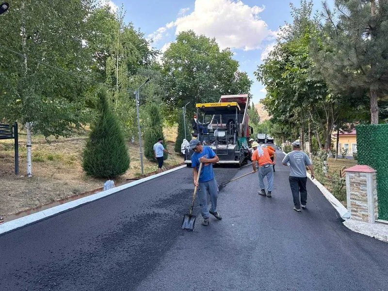 Asfalt yotqizish va bordyur o‘rnatish xizmati — фото 3