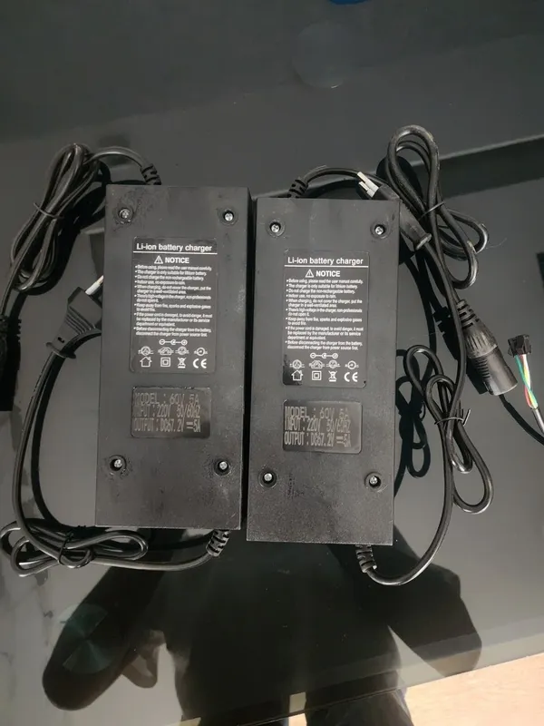 Elektro Skuter sotladi 2 ta batarekasi bilan hali yangi 5
