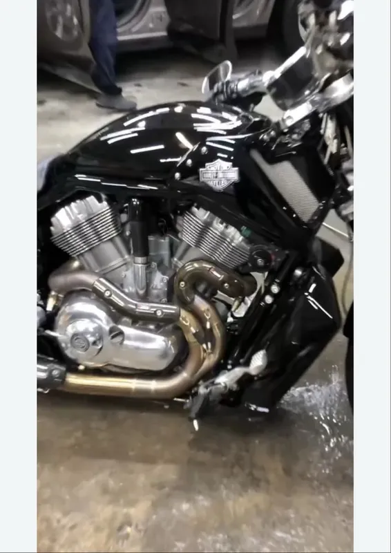 Harley Davidson V-ROD Muscle срочно — фото 2