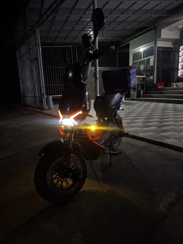 Madel:Redline skuteri 4
