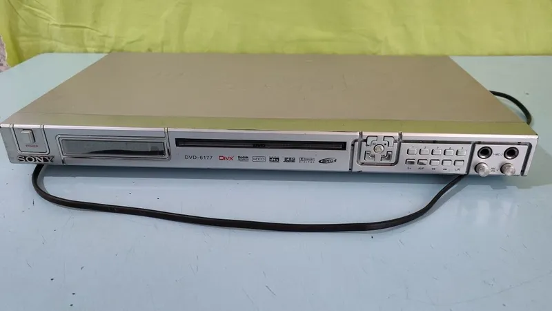 Продам dvd на запчасти 1 Продам dvd на запчасти 1