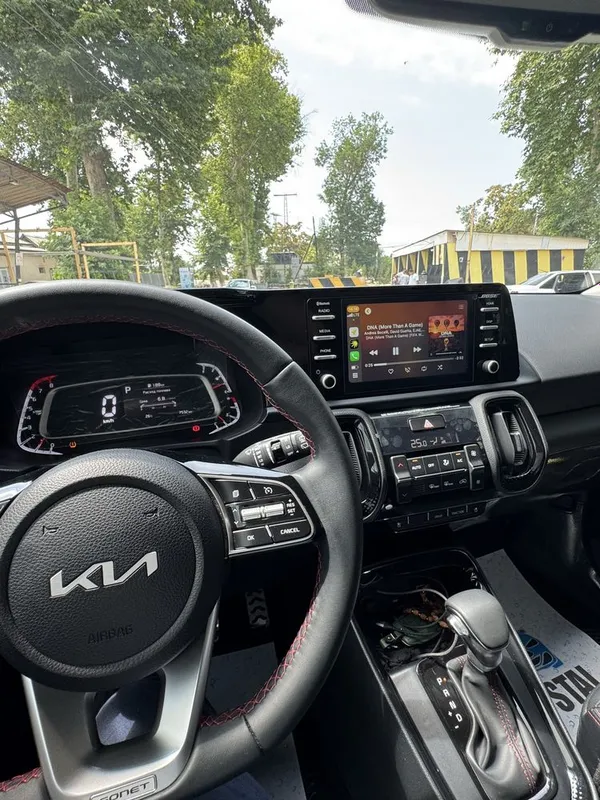 Kia Sonet 2026 — практически новый автомобиль! 9