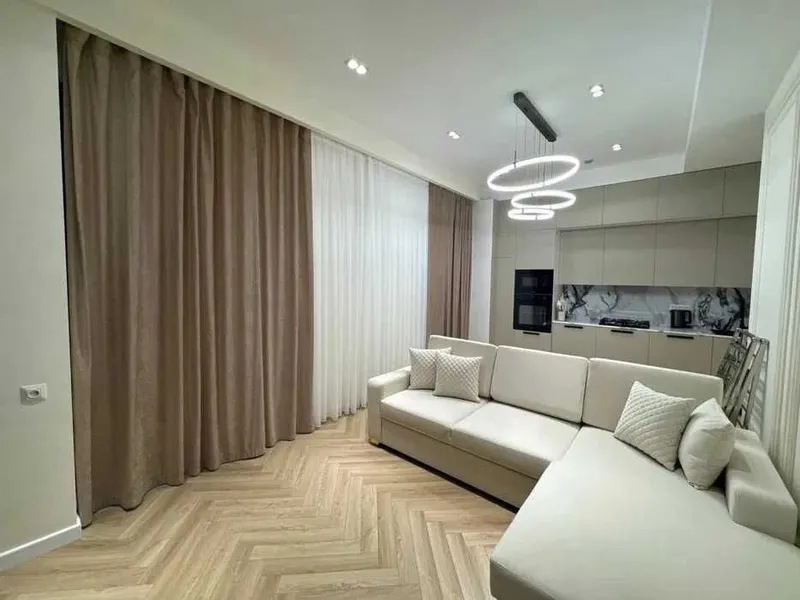 IJARAGA beriladi: shinam 2 xonali kvartira, “Manzara City” JK, High Town hududi *sh 5