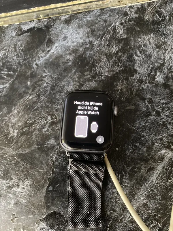 Appel watch 4/40 отличный 1