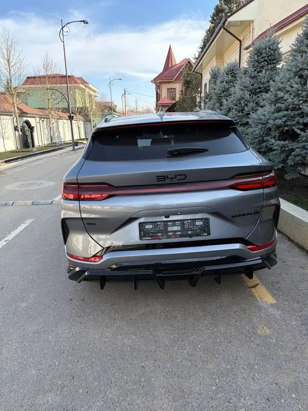 Продается машина BYD 3 Продается машина BYD 3