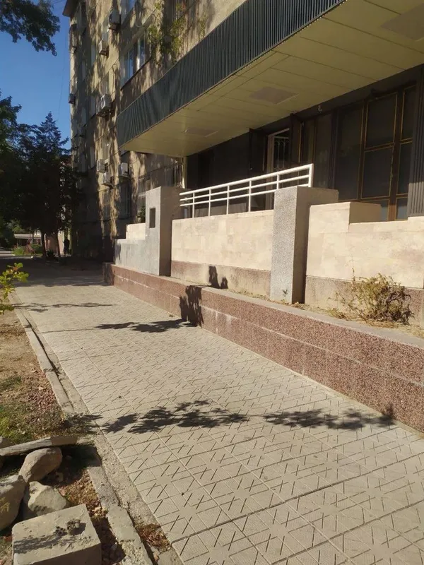 Ц-1 Кафе Студия нежилое помещение 346 кв.м средний ремонт срочно 1