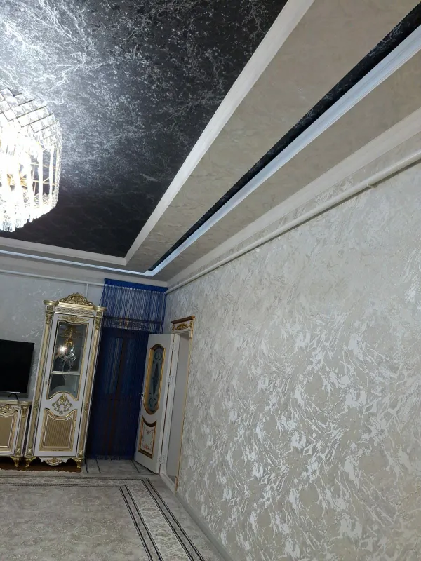 Квартира ремонт. Натяжные потолки .
