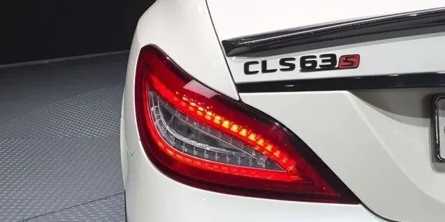 Mercedes-Benz CLS63 AMG 4MATIC S — доставим из Кореи под заказ 5 Mercedes-Benz CLS63 AMG 4MATIC S — доставим из Кореи под заказ 5