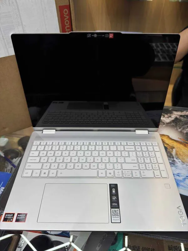 Noutbuk Lenovo Yoga 7 2-in-1 AMD Ryzen AI 5 340 16/512GB 16.0" Touch — фото 1