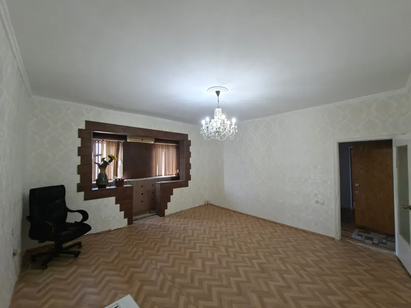 Продается квартира 2/9/9 м.Риезий Паркентский рын. 2