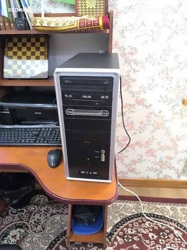 Kompyuter stolniy 2 Kompyuter stolniy 2