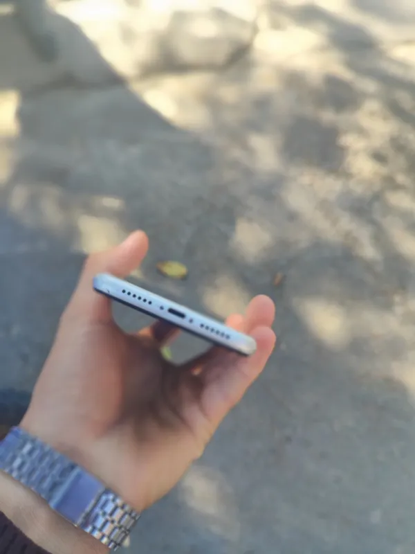 iPhone XR 128 ГБ 2 iPhone XR 128 ГБ 2