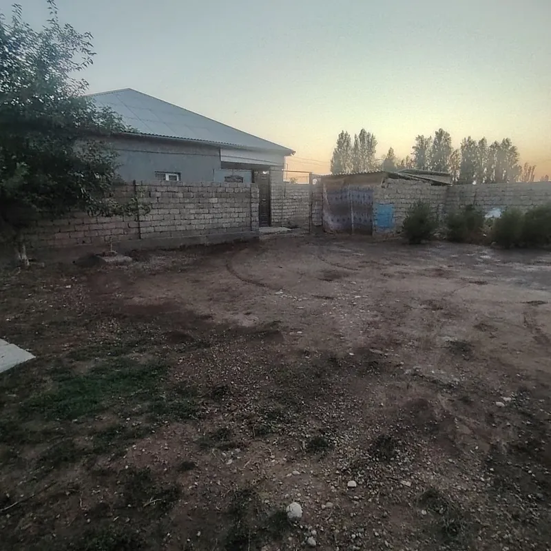 Продаётся участок с домом 3