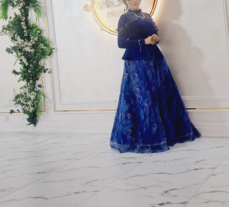 vecherniy ko'ylak  1 marta kiyilgan holati yaxshi 2