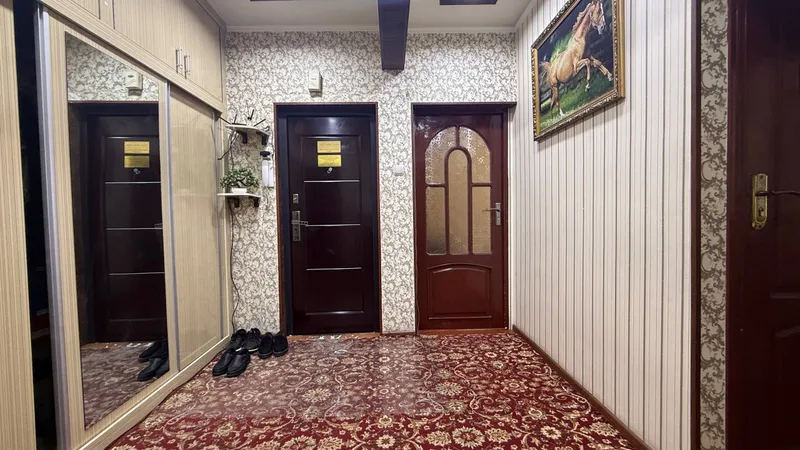 Продаётся 4 ком. квартира в центре. Ор-р Parkwood — фото 1