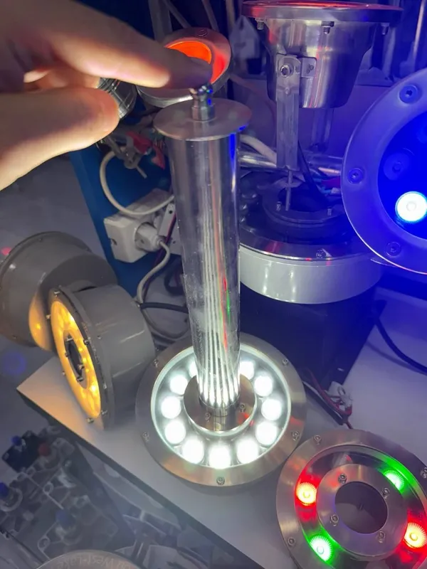 Подводный фонарь для фонтана. 12w. Fontan uchu RGB led chiroq.. — фото 1