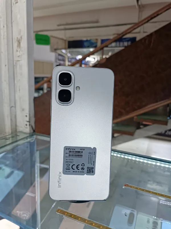 Infinix Smart 10 4/64GB — фото 1