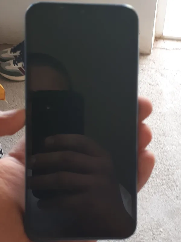 Samsung A15 100mingli ishi bor krishka singan — фото 1