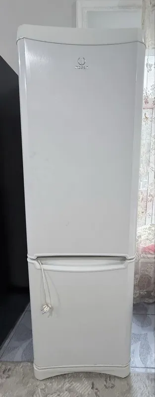 Х о л о д и ль н и к — фото 1