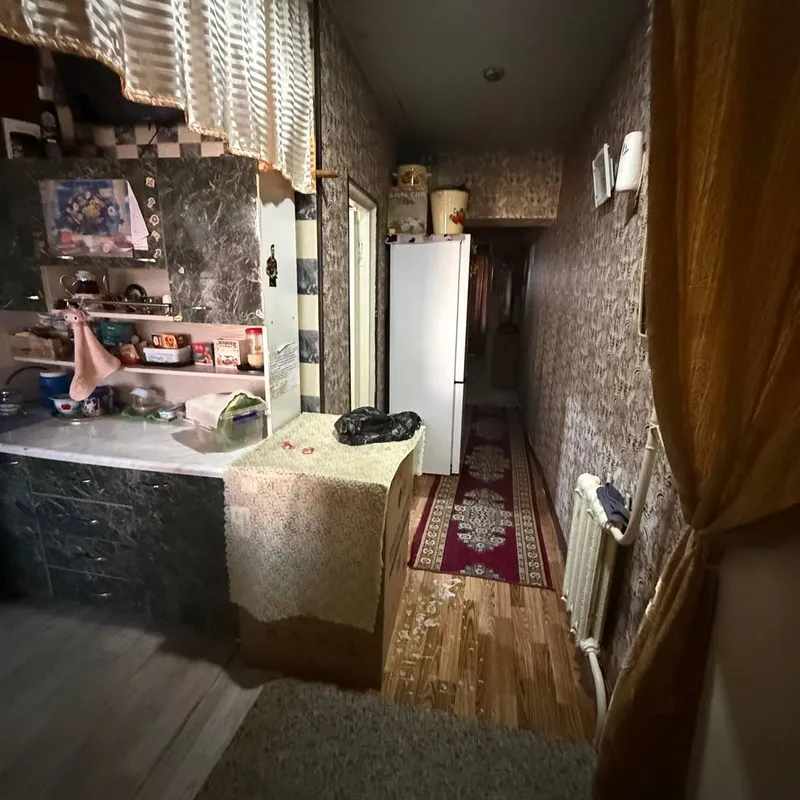 Shoshilinch 2 xonali kvartira sotiladi 2