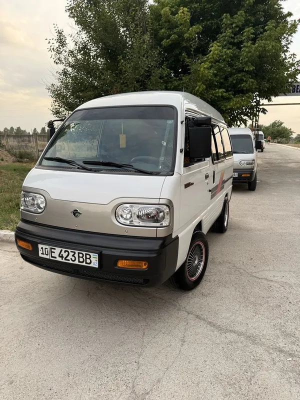 Damas sotiladi bir qoʻl xaydalgan