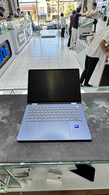 Hp OmniBook Ultra flip