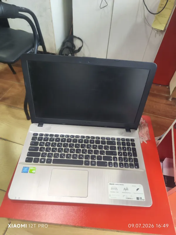 Asus 1 Asus 1