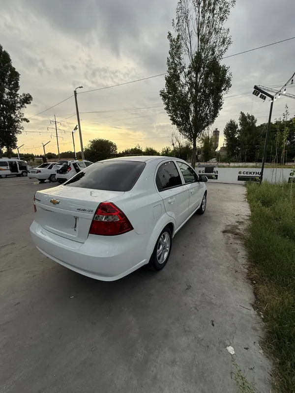 neksiya 3 avtomat