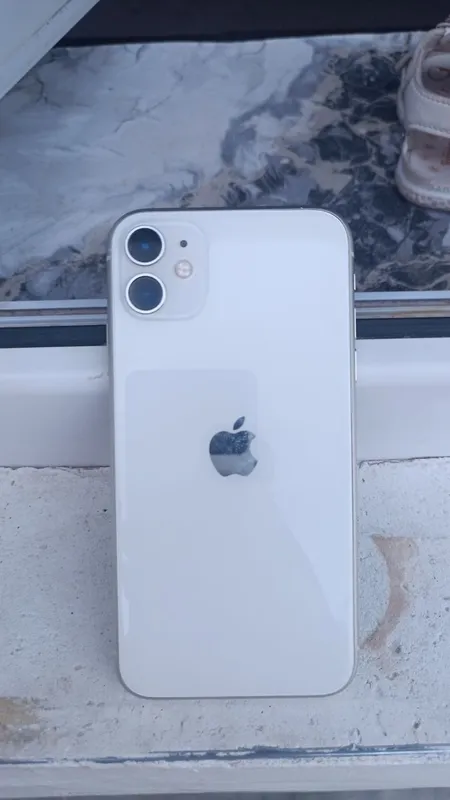 iPhone 11 iPhone 11