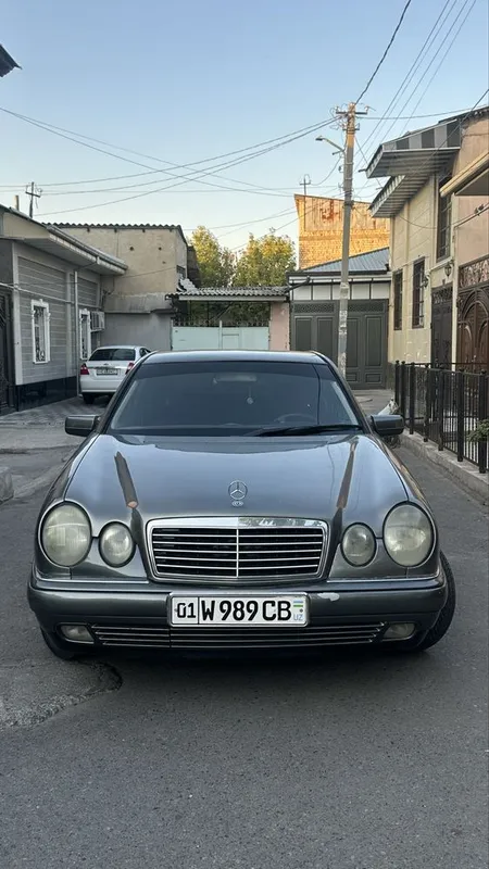 Мерседес Бенц W 210 1