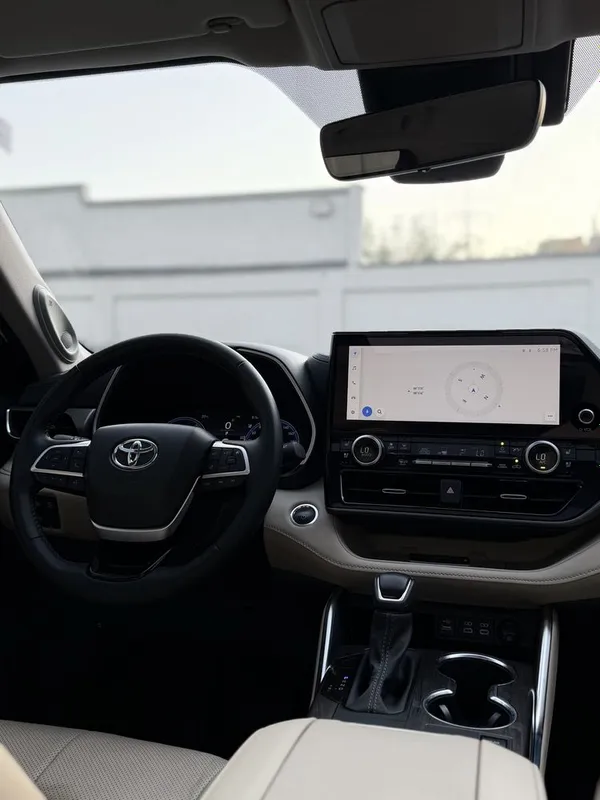 Toyota Highlander Hybrid Limited Full 2025 yil — фото 2
