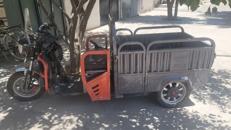 Elektro skuter sotiladi 3