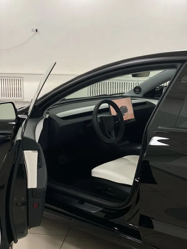 Tesla Model 3 Highland Restyling 2025 — фото 3