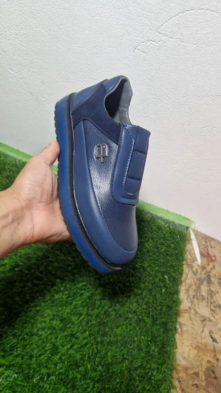 Mujiskoy oyoq kiyimlar 1